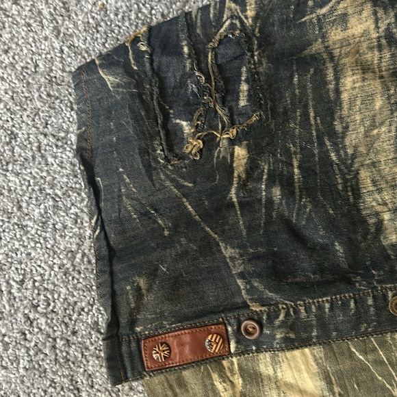 Distressed stone washed denim long sleeve button down by Denim Distillery - Picture 4 of 5